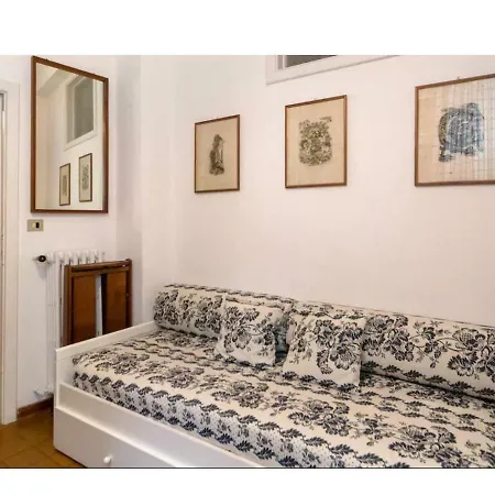 La Luna Sul Porto Apartment *